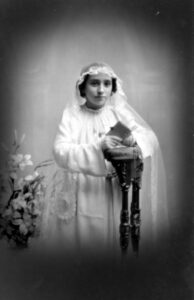 Alforja; Teresa Vilella i Àvila (1929-2017); Primera comunió