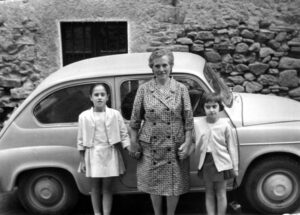 Gent d'Alforja; Isabel Simó i Anguera (1902-1971); Ma. Isabel Huguet i Tost (1958); Ma. Teresa Huguet i Vilella (1959)