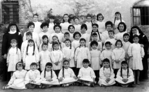 Gent d'Alforja a l'escola; Teta